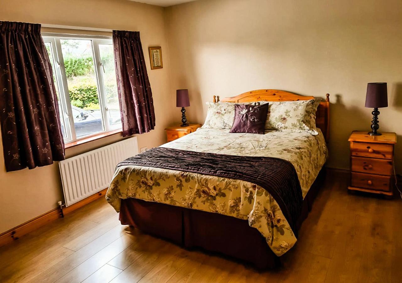 Moat Holiday Rental Lisnaskea Luaran gambar