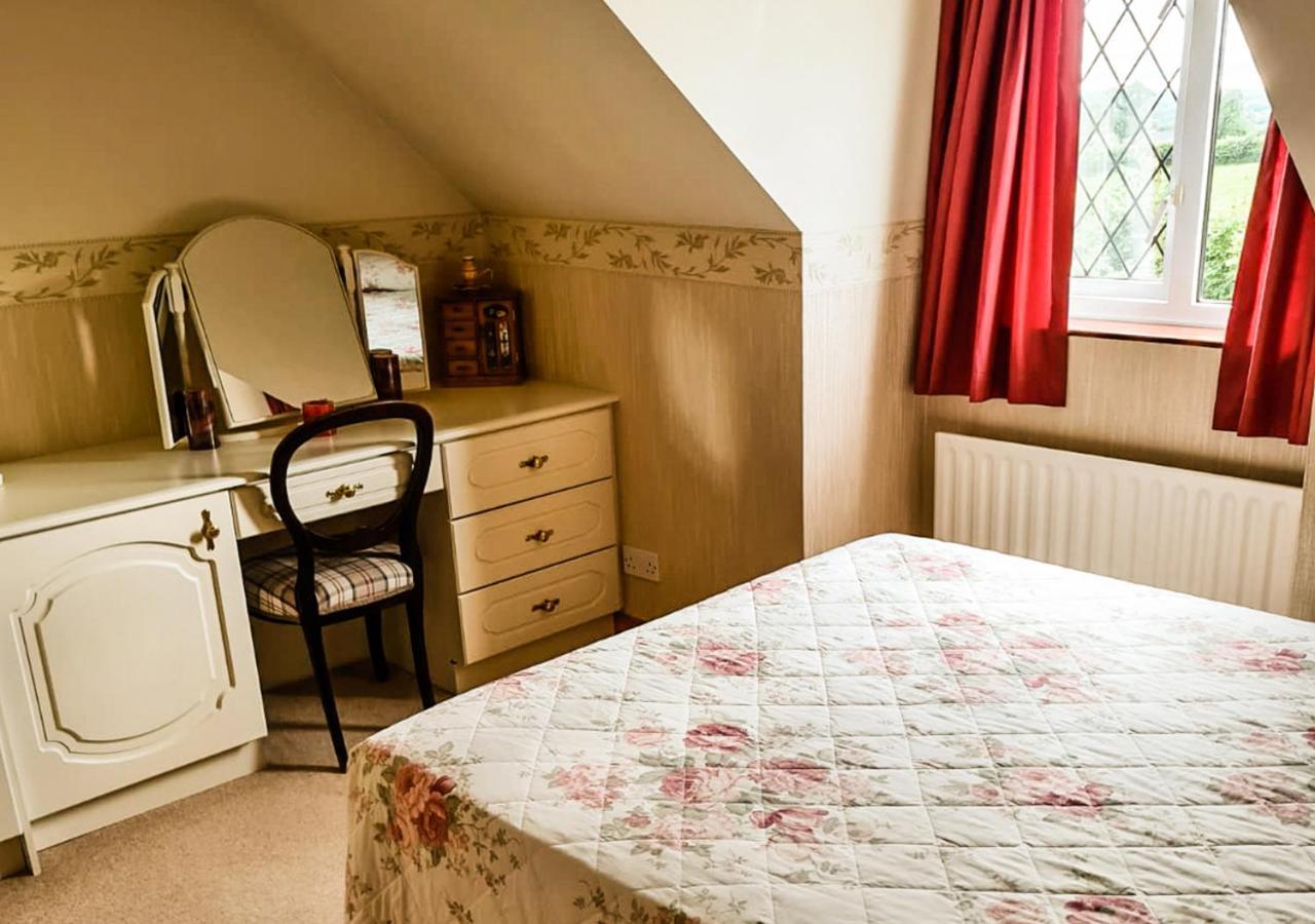 Moat Holiday Rental Lisnaskea Luaran gambar